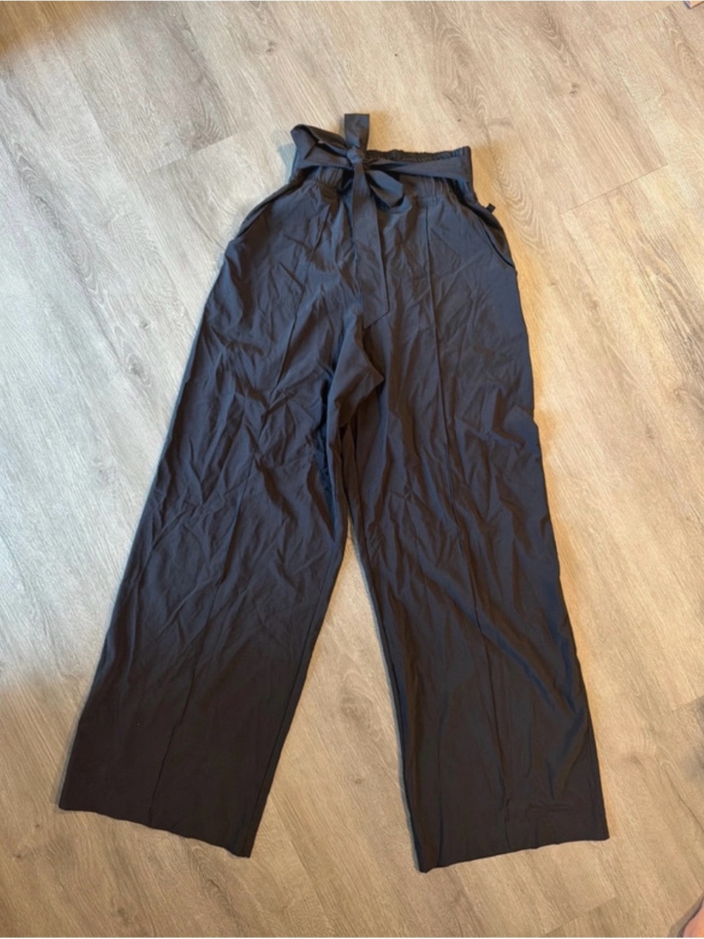 Lululemon High Rise Paperbag Waist Wide Leg Pants Black Size 6 Tie Belt